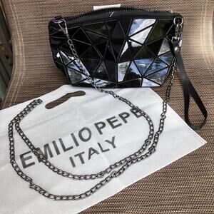 Emilio Pepe Italy Triangle Shape Blocks Wristlet/Crossbody Chain link NWT